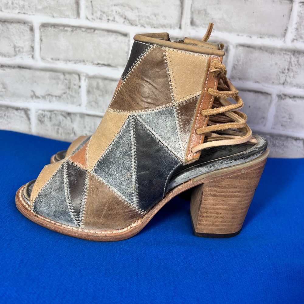 🦅|•FREEBIRD BY STEVEN•| BAY Patchwork Bootie Sandal Lace Up Back Size 9 - Picture 4 of 12